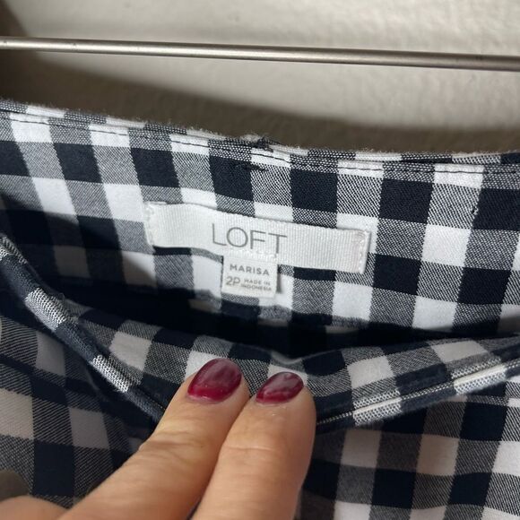 LOFT Checkered Cropped Pants - Picture 7 of 9